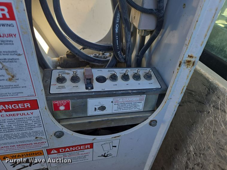 image for item DP6184 2008 Ford F450 Super Duty XL bucket truck