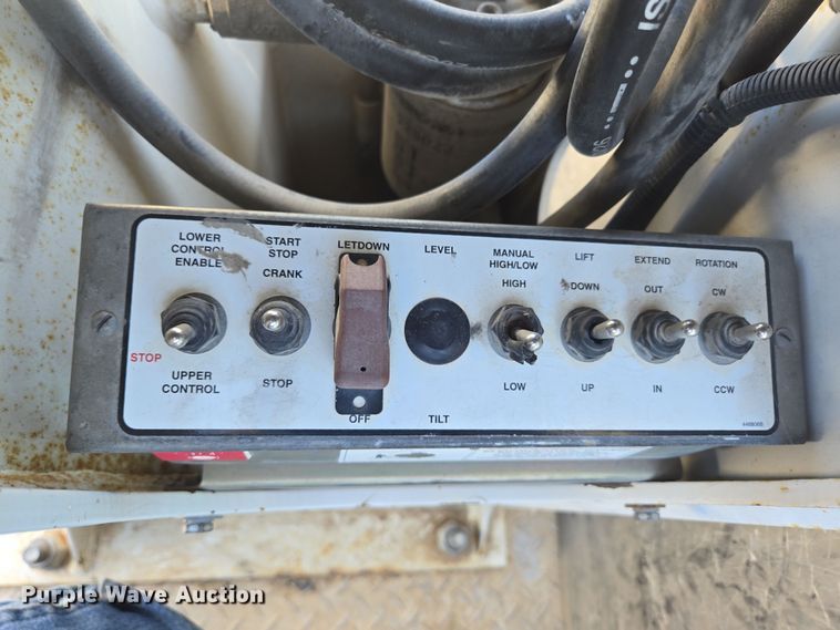 image for item DP6184 2008 Ford F450 Super Duty XL bucket truck