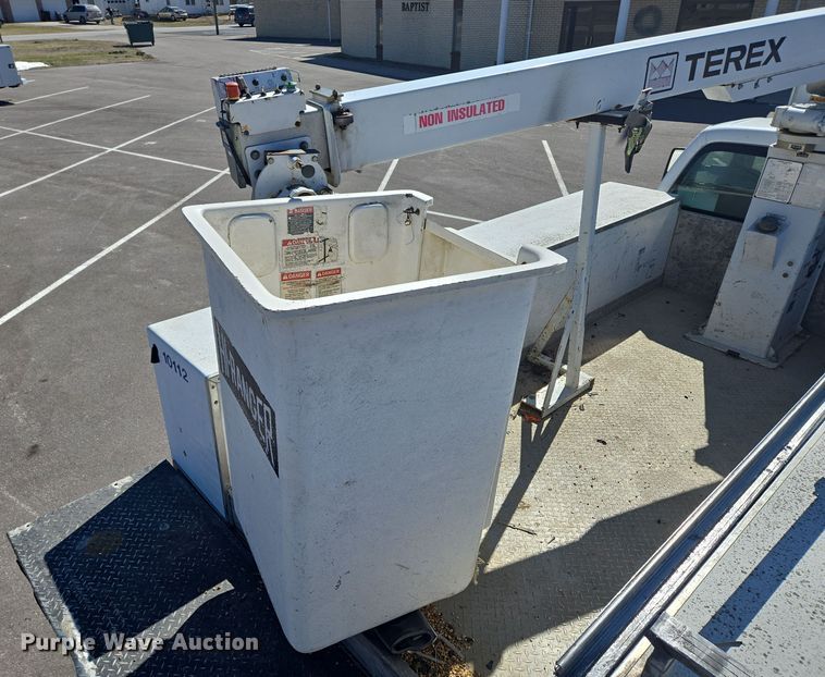 image for item DP6184 2008 Ford F450 Super Duty XL bucket truck