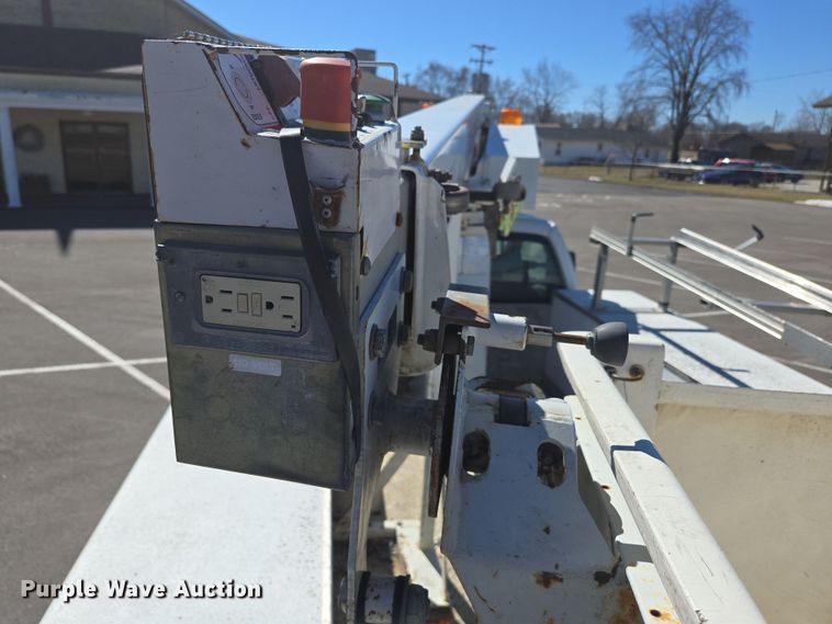 image for item DP6184 2008 Ford F450 Super Duty XL bucket truck