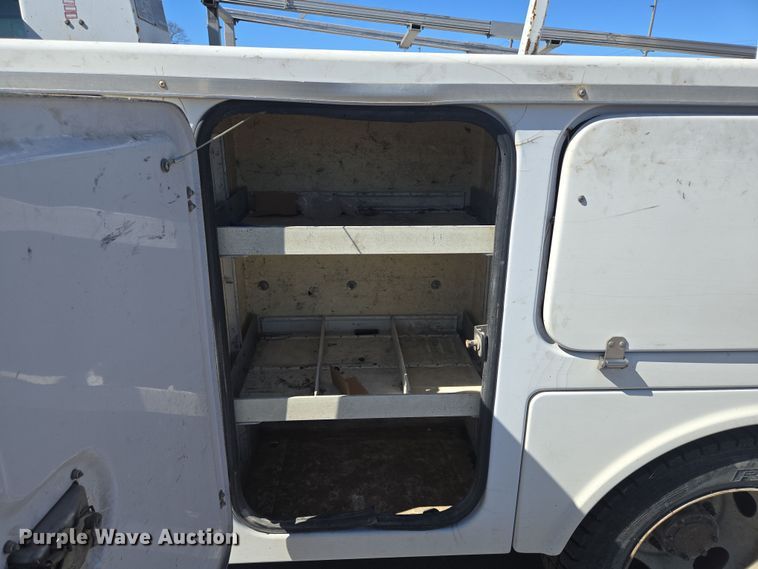 image for item DP6184 2008 Ford F450 Super Duty XL bucket truck