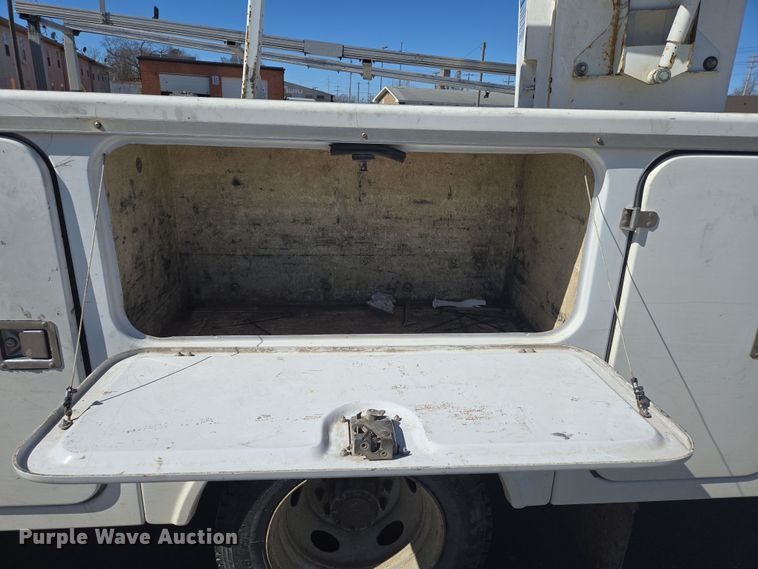 image for item DP6184 2008 Ford F450 Super Duty XL bucket truck