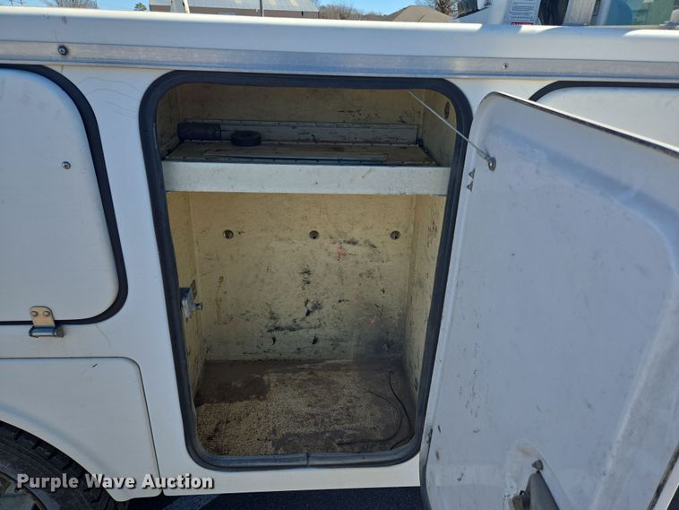 image for item DP6184 2008 Ford F450 Super Duty XL bucket truck