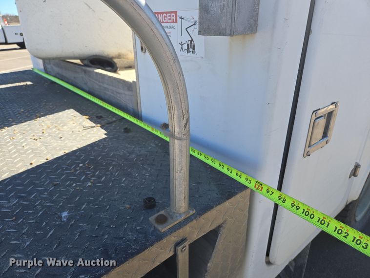 image for item DP6184 2008 Ford F450 Super Duty XL bucket truck