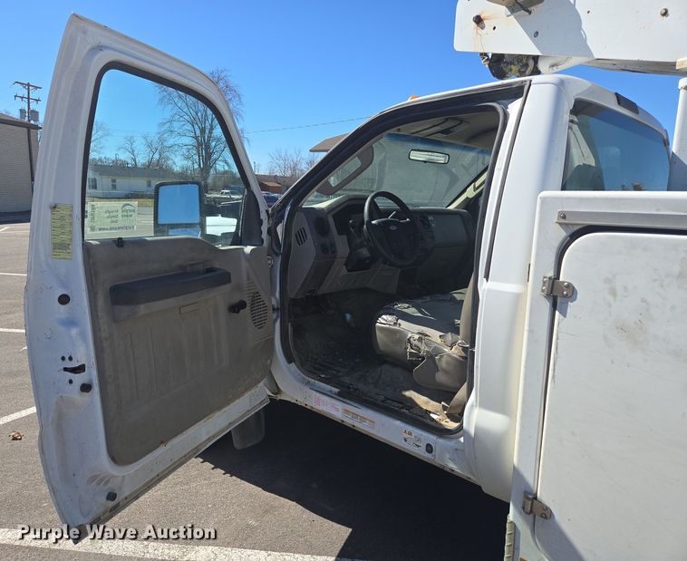 image for item DP6184 2008 Ford F450 Super Duty XL bucket truck