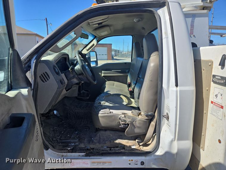 image for item DP6184 2008 Ford F450 Super Duty XL bucket truck