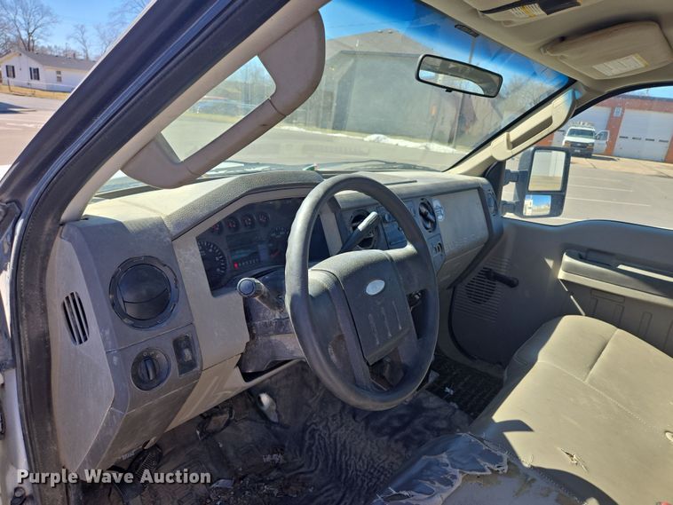 image for item DP6184 2008 Ford F450 Super Duty XL bucket truck