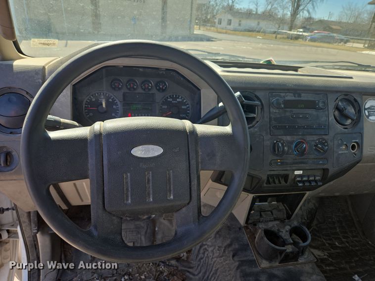 image for item DP6184 2008 Ford F450 Super Duty XL bucket truck