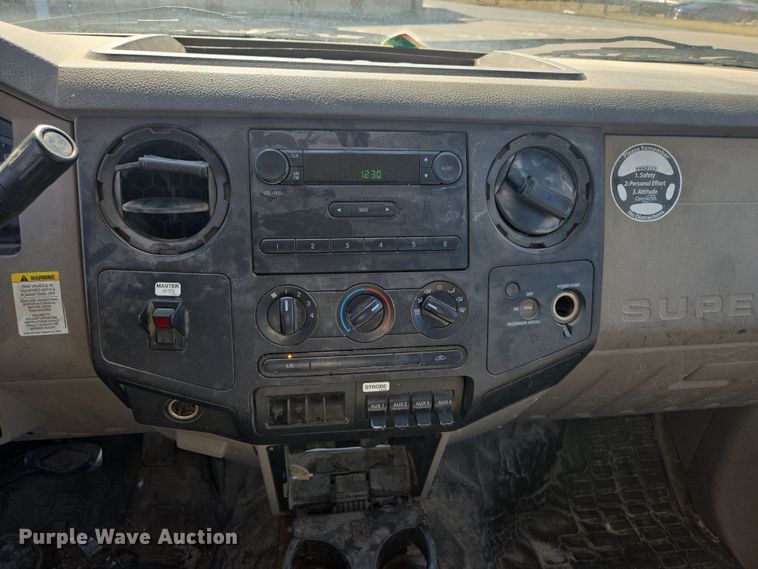 image for item DP6184 2008 Ford F450 Super Duty XL bucket truck