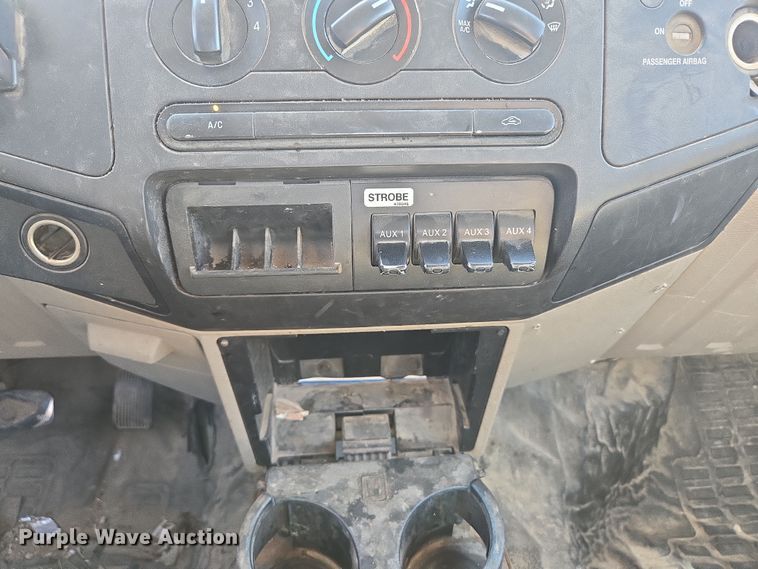 image for item DP6184 2008 Ford F450 Super Duty XL bucket truck