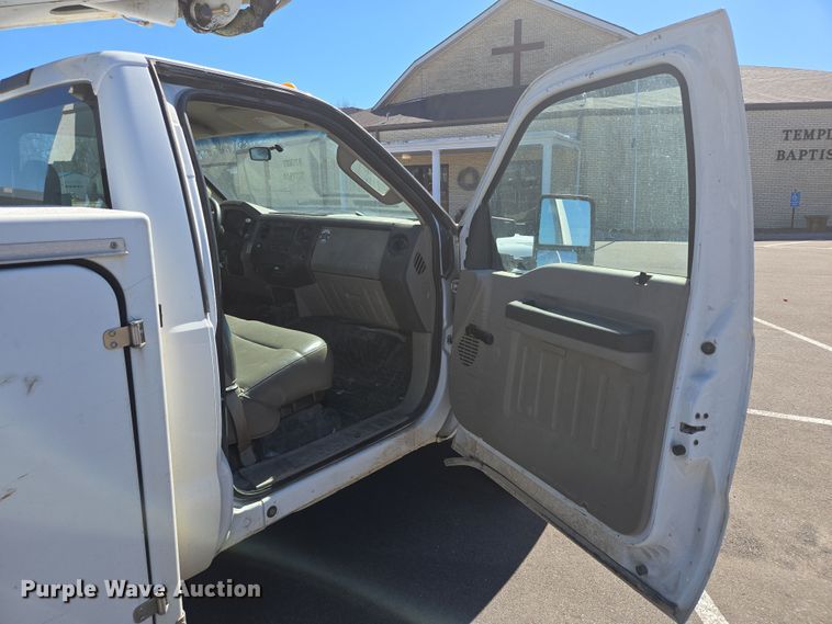 image for item DP6184 2008 Ford F450 Super Duty XL bucket truck