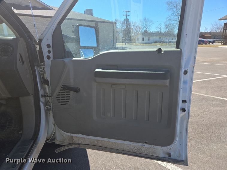 image for item DP6184 2008 Ford F450 Super Duty XL bucket truck