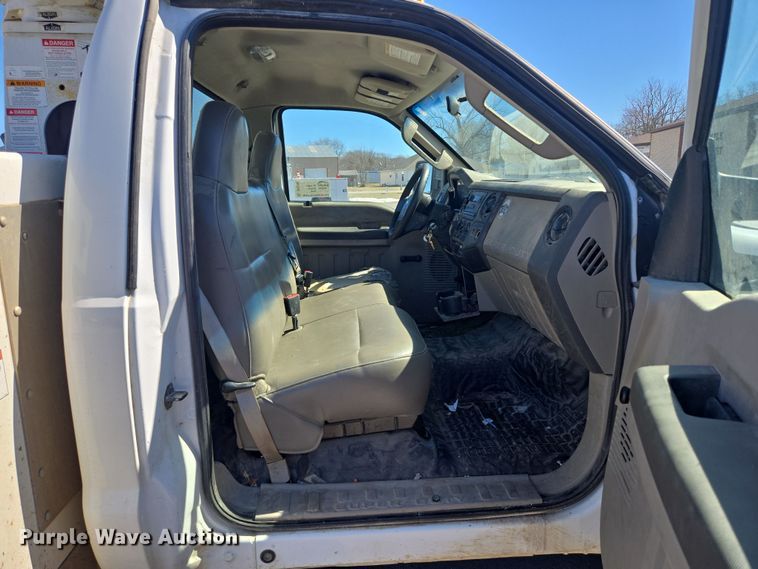 image for item DP6184 2008 Ford F450 Super Duty XL bucket truck