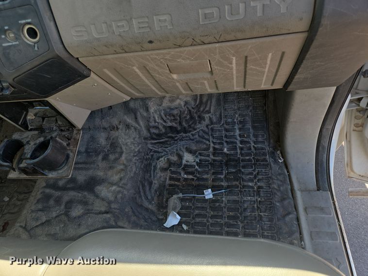 image for item DP6184 2008 Ford F450 Super Duty XL bucket truck