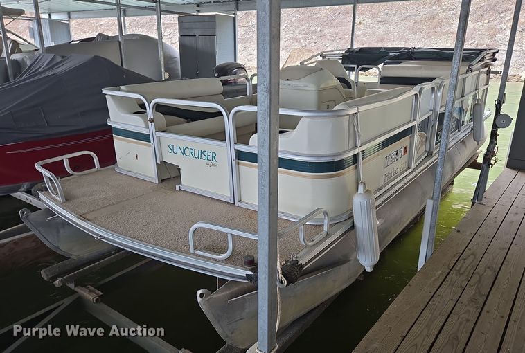image for item DP6221 1999 Lowe Suncruiser Trinidad 200 pontoon boat