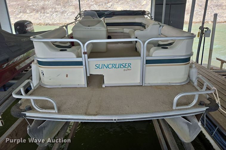 image for item DP6221 1999 Lowe Suncruiser Trinidad 200 pontoon boat