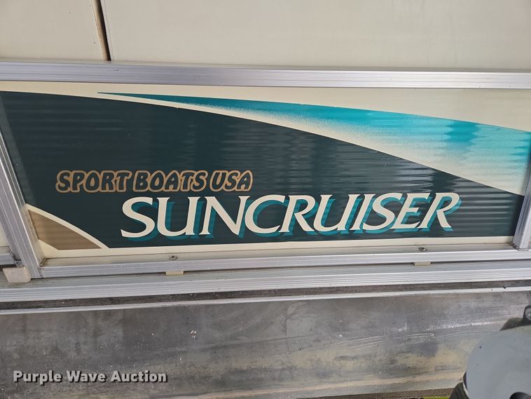 image for item DP6221 1999 Lowe Suncruiser Trinidad 200 pontoon boat