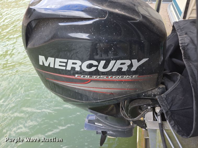 image for item DP6221 1999 Lowe Suncruiser Trinidad 200 pontoon boat