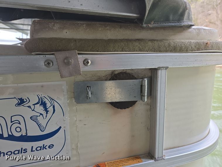 image for item DP6221 1999 Lowe Suncruiser Trinidad 200 pontoon boat