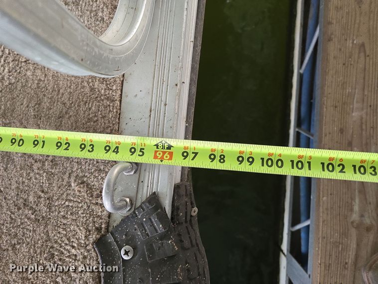 image for item DP6221 1999 Lowe Suncruiser Trinidad 200 pontoon boat