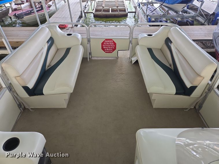 image for item DP6221 1999 Lowe Suncruiser Trinidad 200 pontoon boat