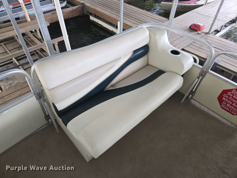 image for item DP6221 1999 Lowe Suncruiser Trinidad 200 pontoon boat