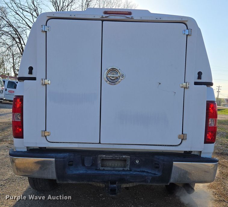 image for item DP6226 2010 Chevrolet Silverado Hybrid Crew Cab pickup truck