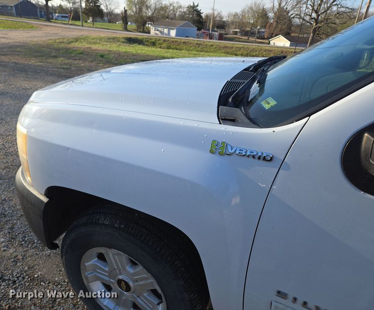 image for item DP6226 2010 Chevrolet Silverado Hybrid Crew Cab pickup truck