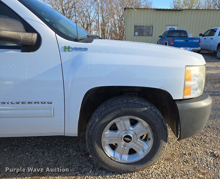 image for item DP6226 2010 Chevrolet Silverado Hybrid Crew Cab pickup truck