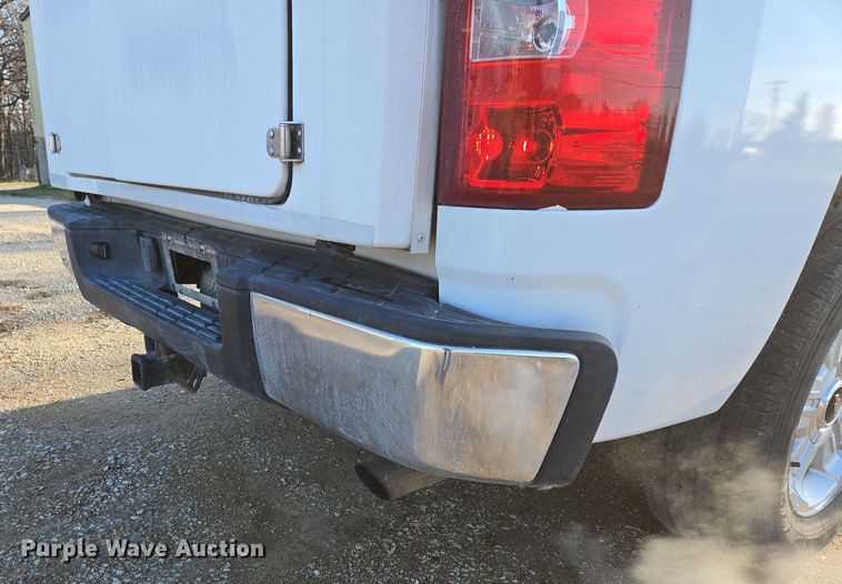 image for item DP6226 2010 Chevrolet Silverado Hybrid Crew Cab pickup truck