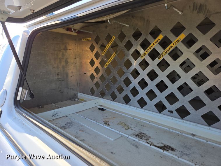 image for item DP6226 2010 Chevrolet Silverado Hybrid Crew Cab pickup truck