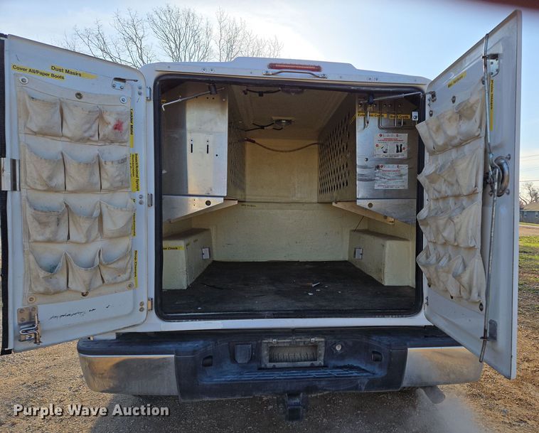 image for item DP6226 2010 Chevrolet Silverado Hybrid Crew Cab pickup truck