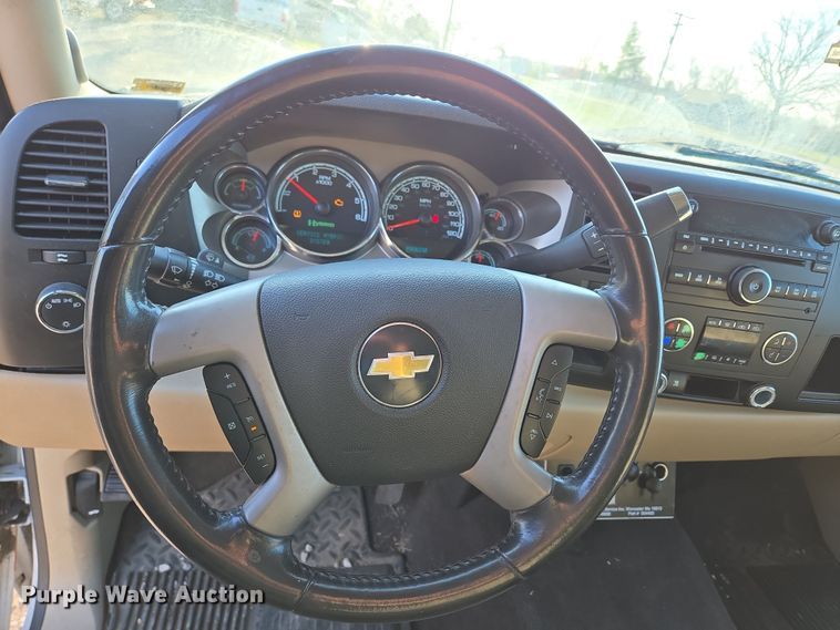 image for item DP6226 2010 Chevrolet Silverado Hybrid Crew Cab pickup truck