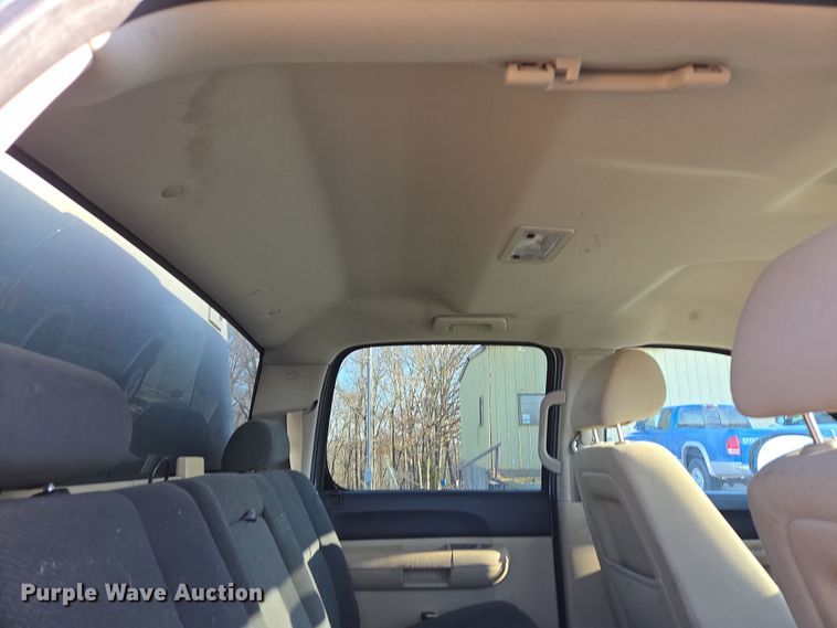 image for item DP6226 2010 Chevrolet Silverado Hybrid Crew Cab pickup truck