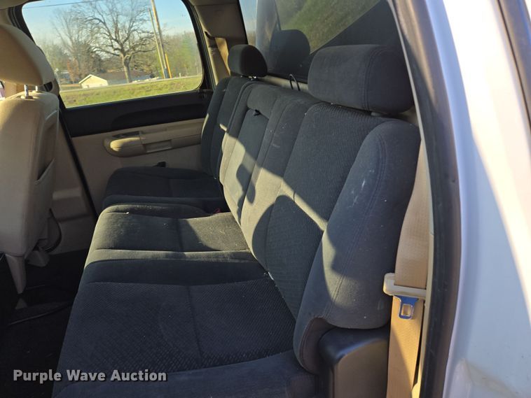 image for item DP6226 2010 Chevrolet Silverado Hybrid Crew Cab pickup truck