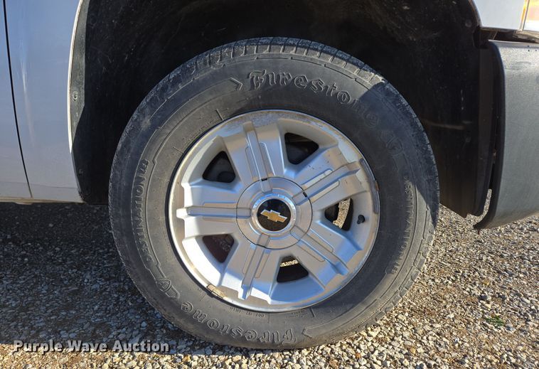 image for item DP6226 2010 Chevrolet Silverado Hybrid Crew Cab pickup truck