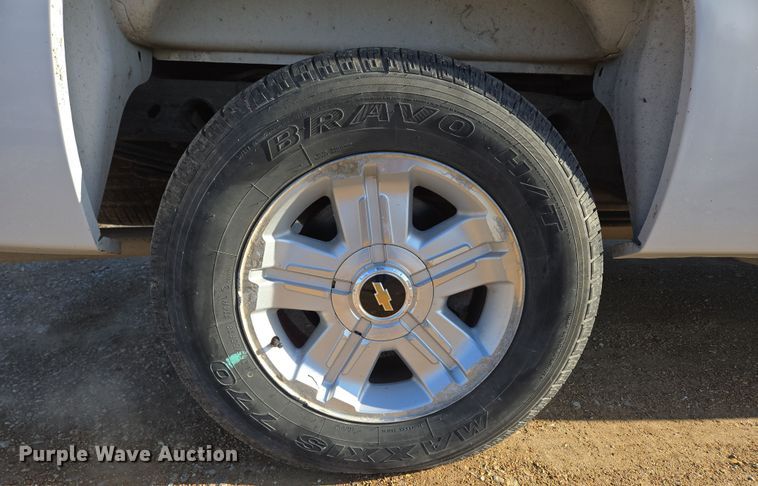 image for item DP6226 2010 Chevrolet Silverado Hybrid Crew Cab pickup truck