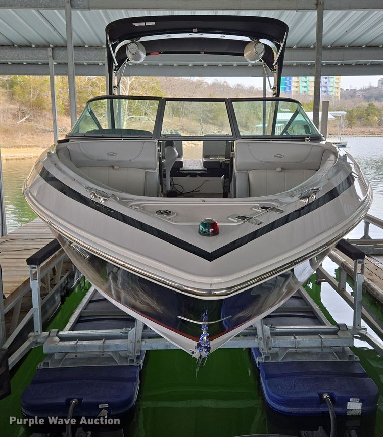 image for item DP6229 2014 Regal 2300 Fastrac boat