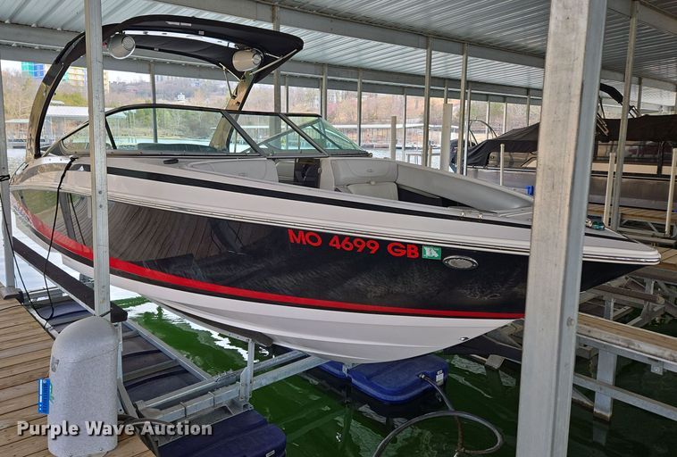 image for item DP6229 2014 Regal 2300 Fastrac boat