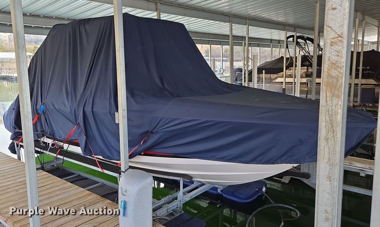 image for item DP6229 2014 Regal 2300 Fastrac boat