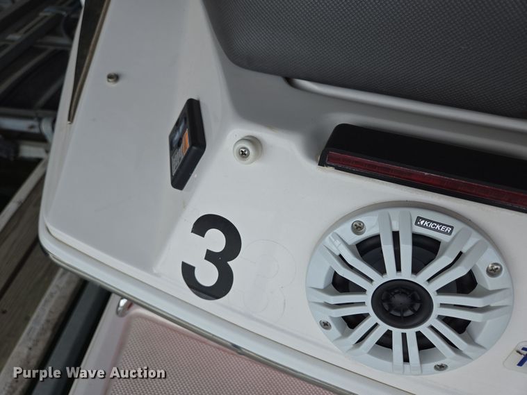 image for item DP6229 2014 Regal 2300 Fastrac boat