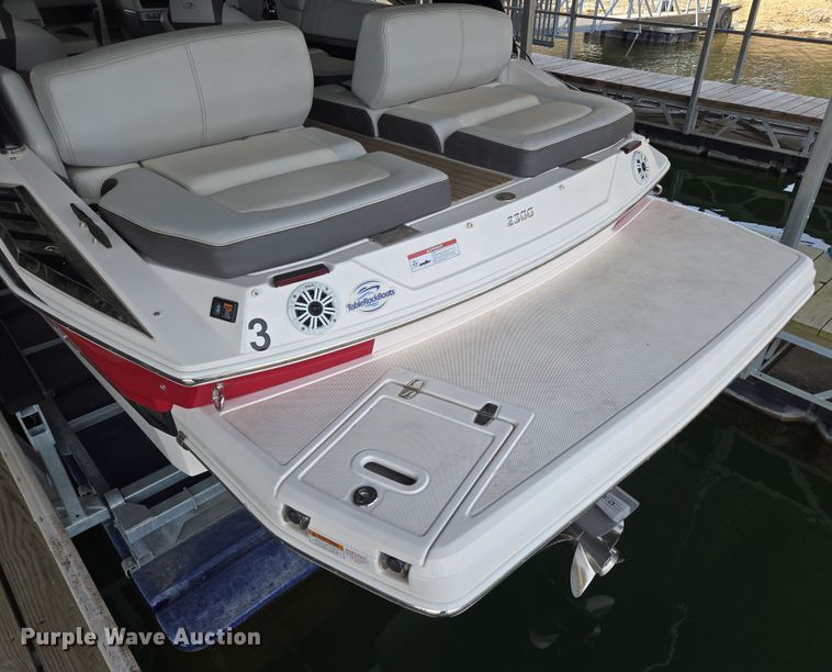 image for item DP6229 2014 Regal 2300 Fastrac boat