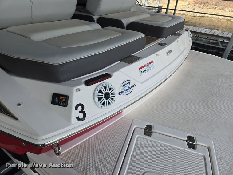 image for item DP6229 2014 Regal 2300 Fastrac boat