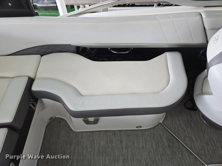 image for item DP6229 2014 Regal 2300 Fastrac boat