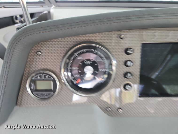 image for item DP6229 2014 Regal 2300 Fastrac boat