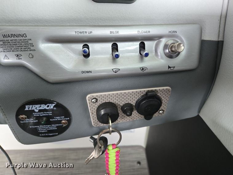 image for item DP6229 2014 Regal 2300 Fastrac boat