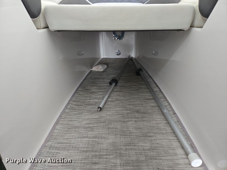 image for item DP6229 2014 Regal 2300 Fastrac boat