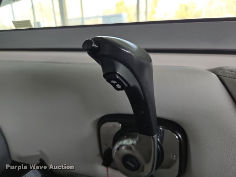 image for item DP6229 2014 Regal 2300 Fastrac boat