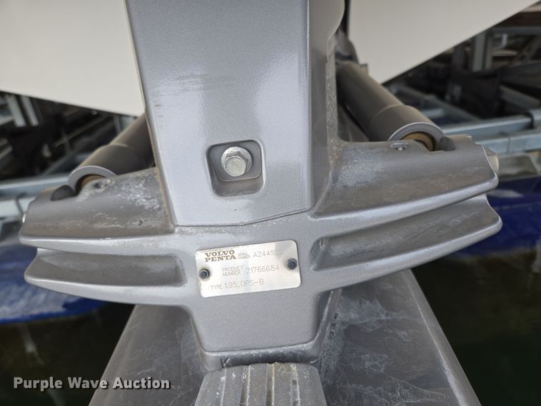 image for item DP6229 2014 Regal 2300 Fastrac boat