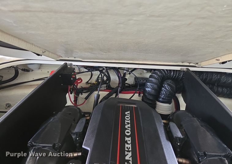 image for item DP6229 2014 Regal 2300 Fastrac boat